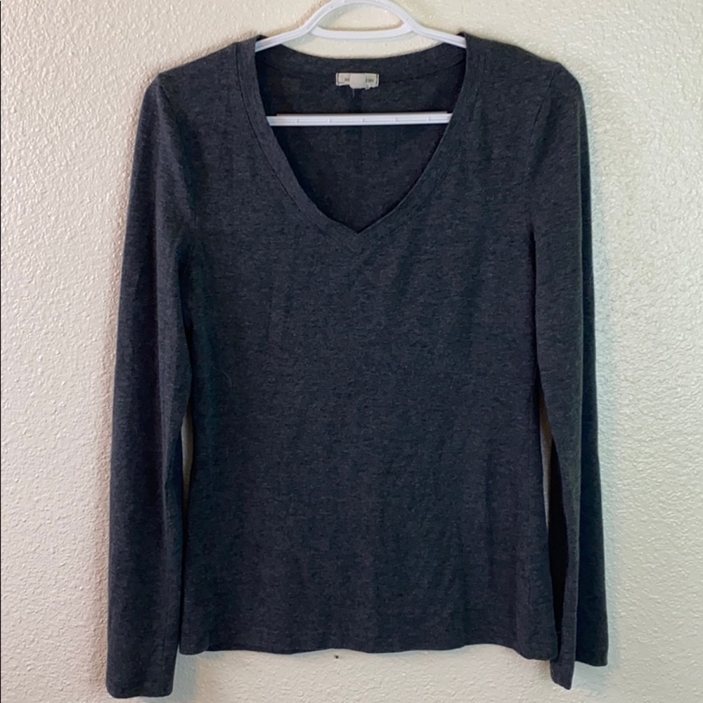 Grey Long Sleeve Shirt in size Large